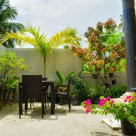 Calyx Grand Fuvahmulah Hotel Екстериор снимка