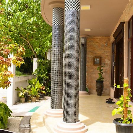 Calyx Grand Fuvahmulah Hotel Екстериор снимка