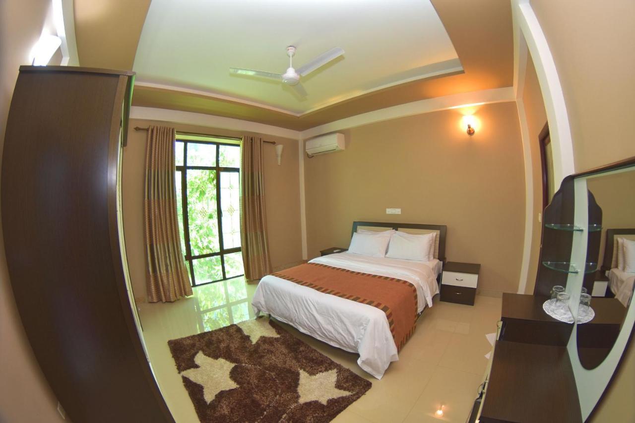 Calyx Grand Fuvahmulah Hotel Екстериор снимка