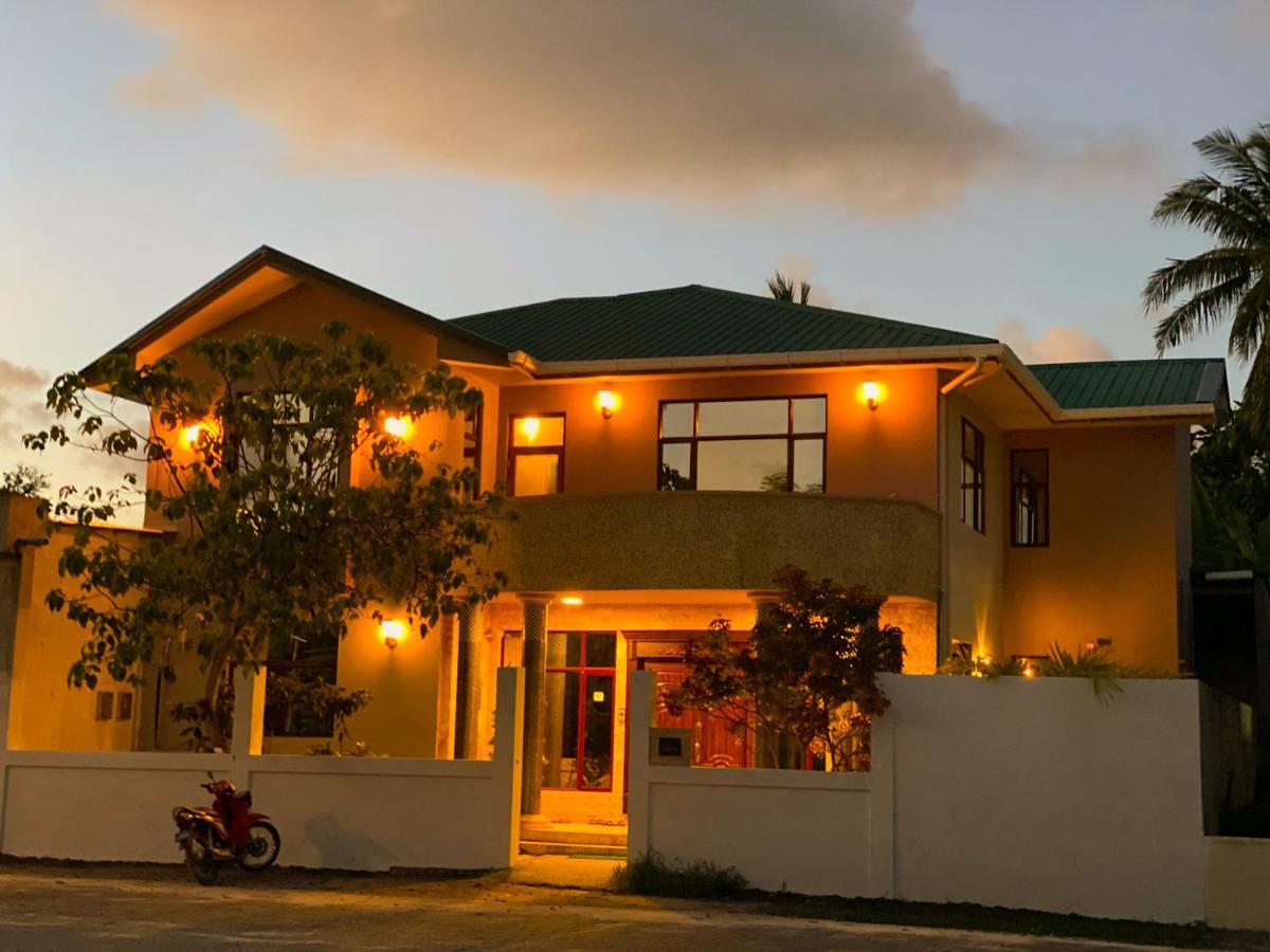 Calyx Grand Fuvahmulah Hotel Екстериор снимка